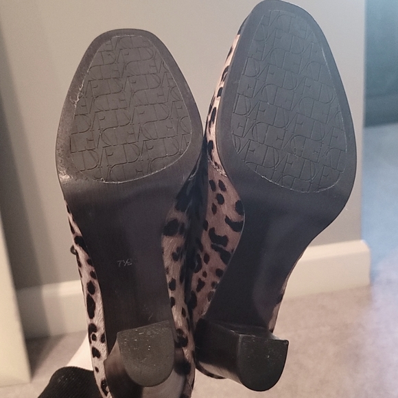 DVF Ponyhair Cheetah Booties Sz 7.5 - Picture 2 of 4